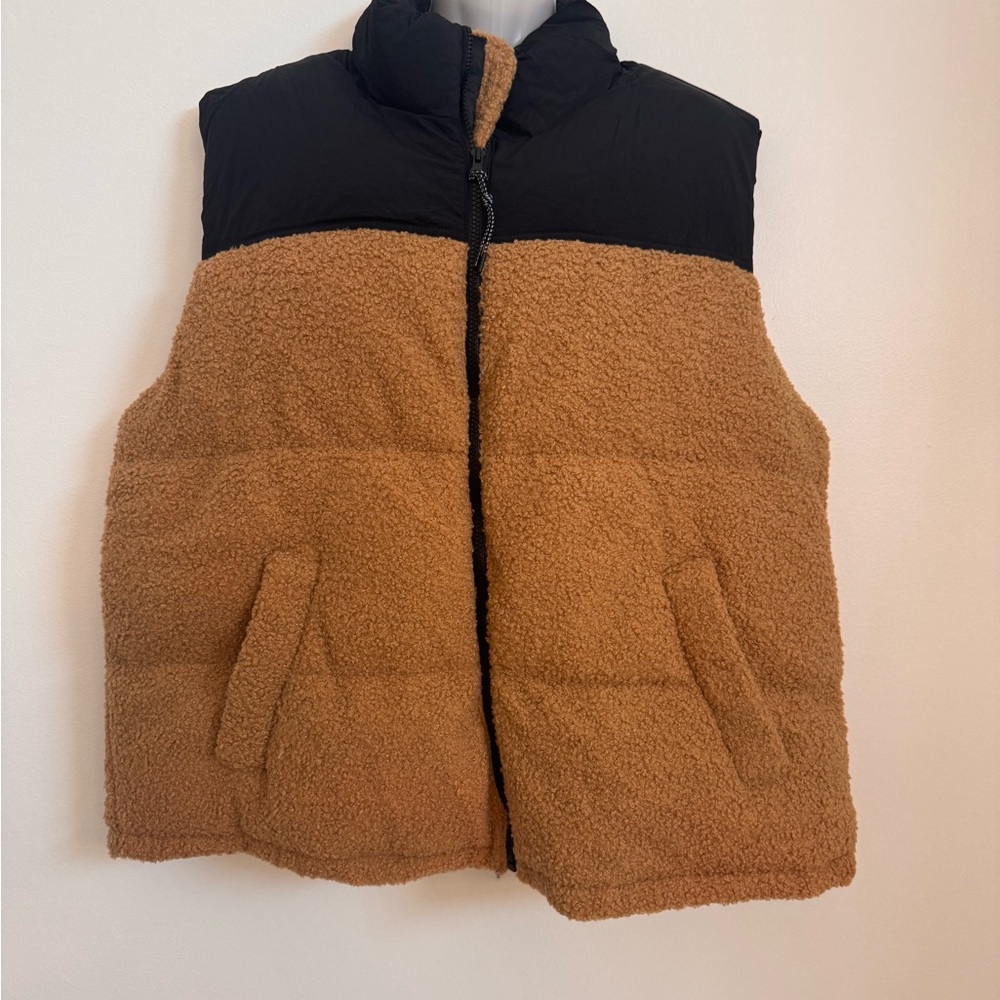 Wild Fable Black and Brown Sherpa Vest